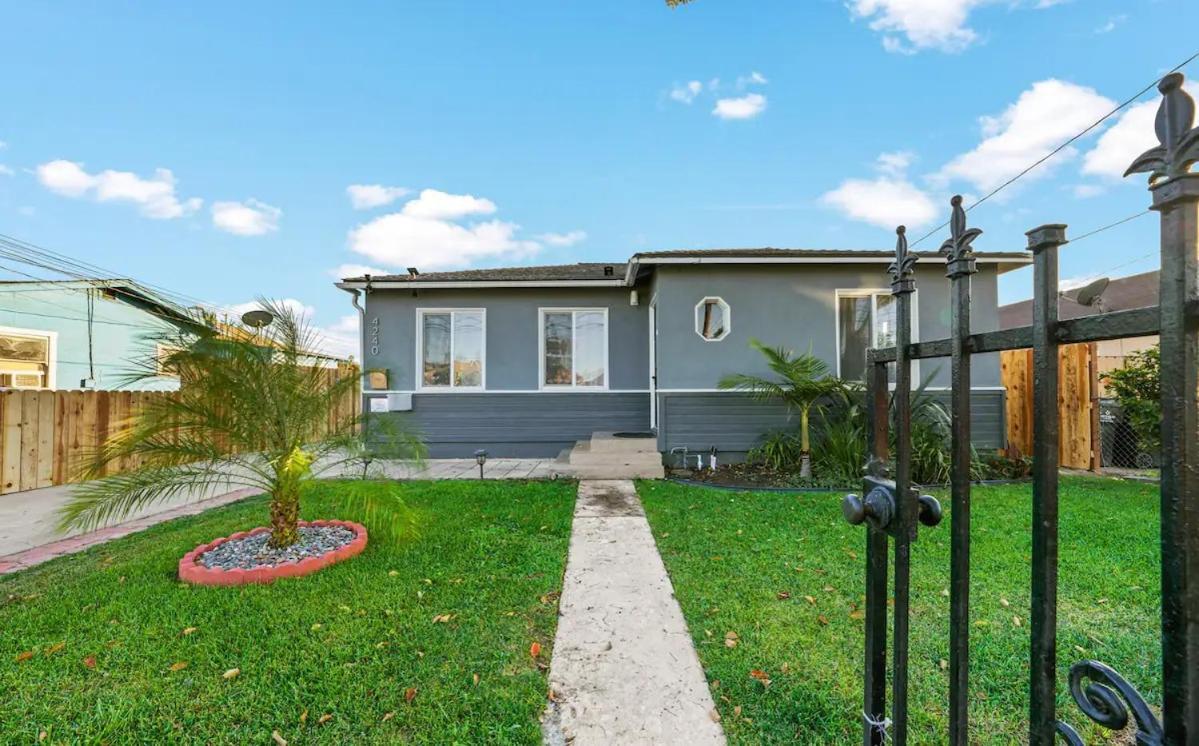 Spacious Centrally Located New 2 Bedroom Property! Inglewood Extérieur photo